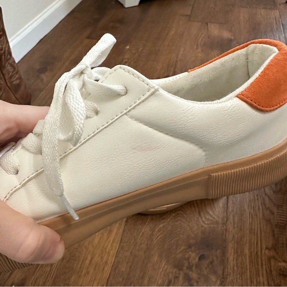 French Connection Becka Low Top Sneaker Size 6.5 - Picture 5 of 8